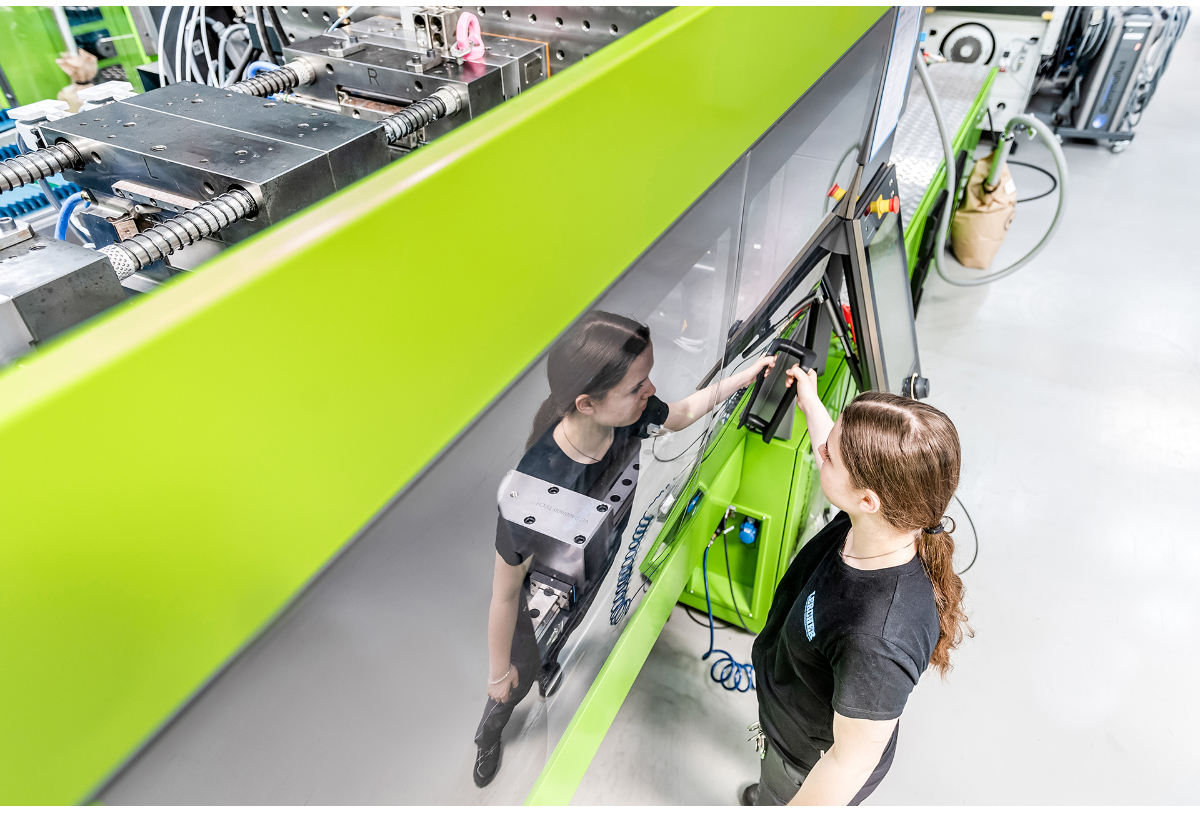 Girlpower im Kunststoffspritzguss