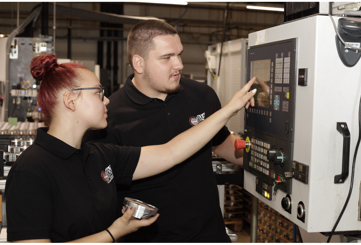 Anes und Lorena - Zusammenarbeit in der Produktion
