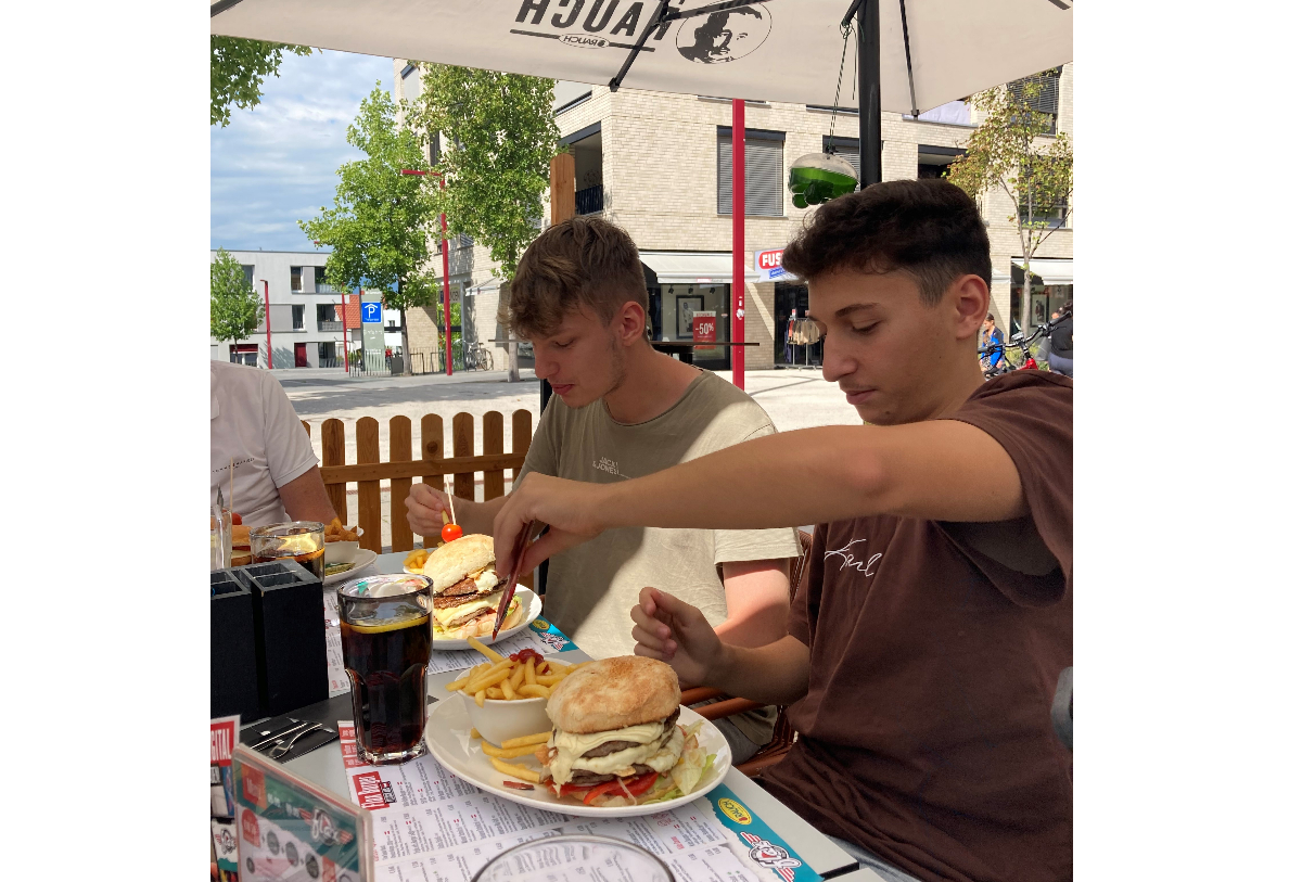 Gemeinsames Mittagessen